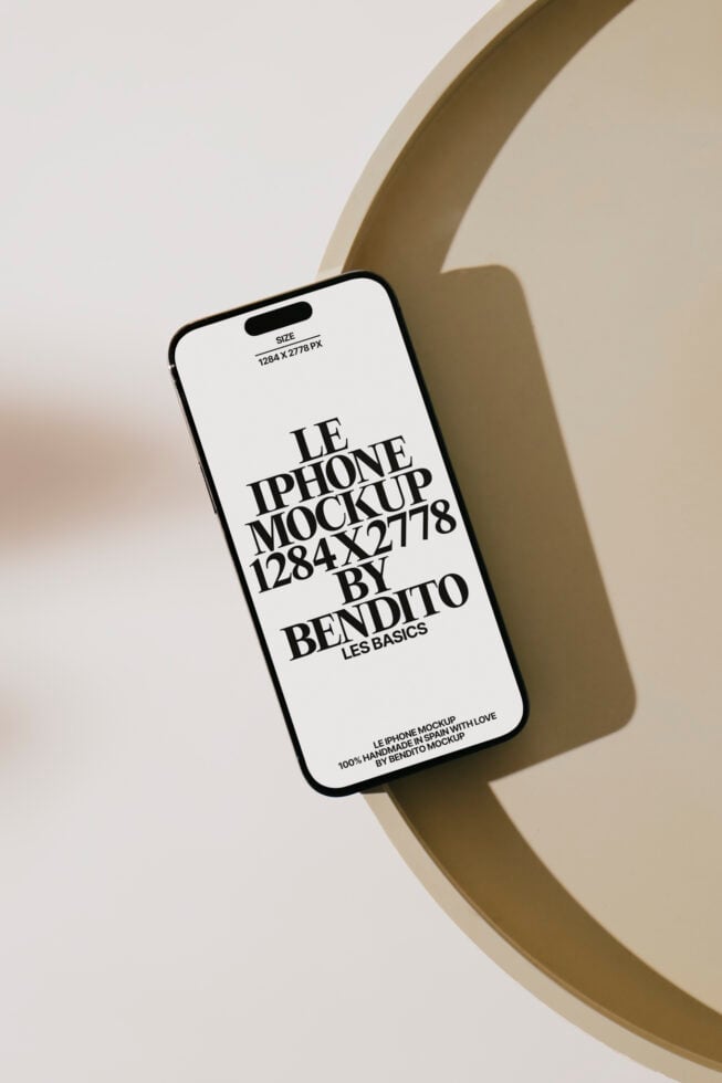 Le iPhone LB25W08 Mockup