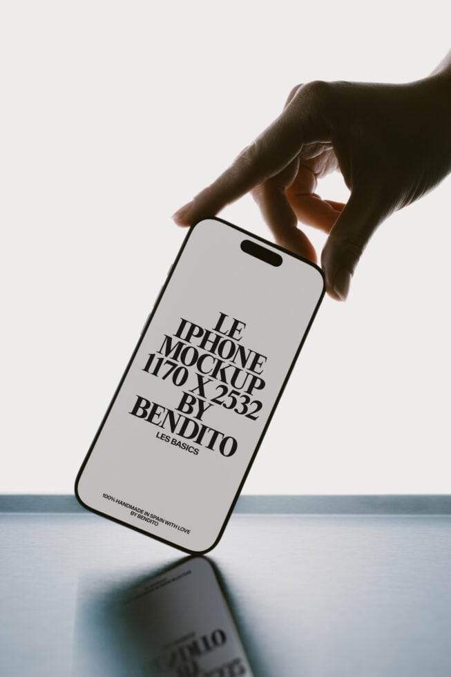 Le iPhone LB26W23 Mockup