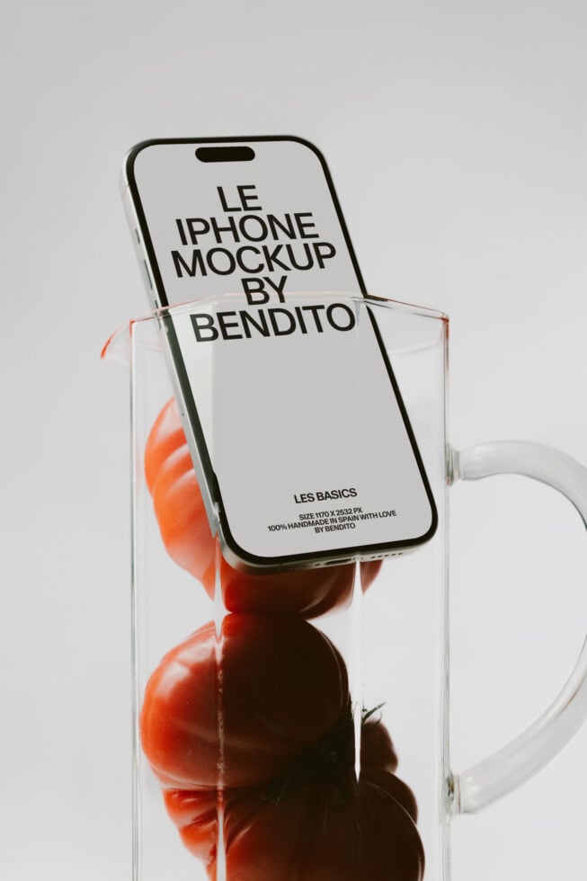 Le iPhone LB26W22 Mockup