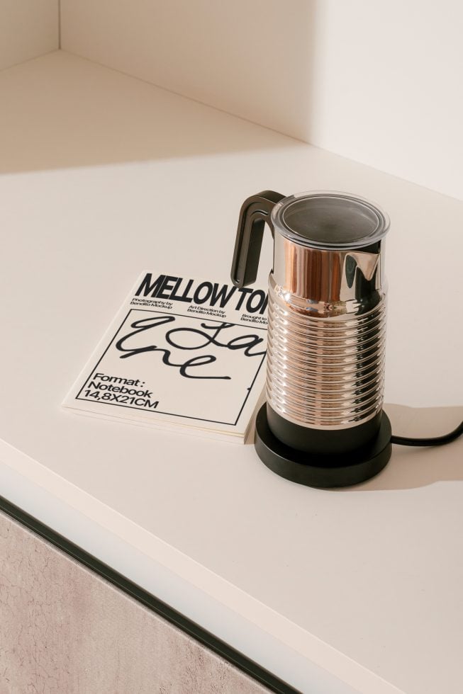 Notebook MT02 Mockup