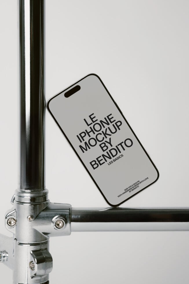 Le iPhone LB26W14 Mockup