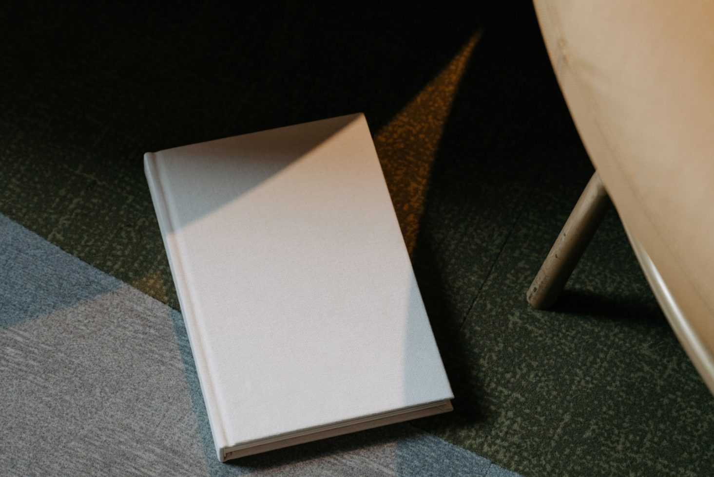 Book MS03 Mockup preview 2