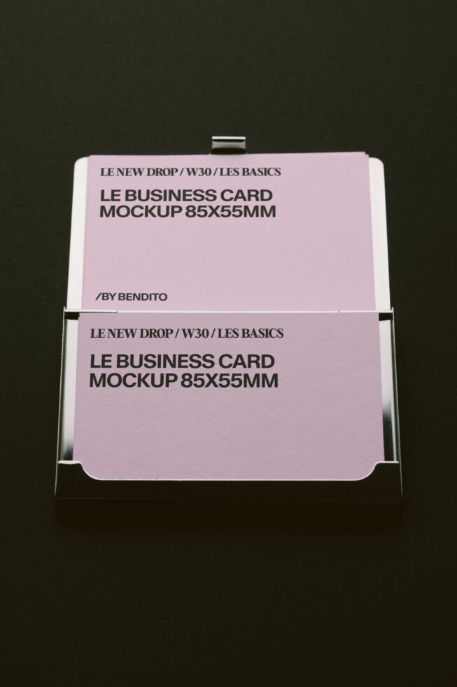 Le Business Card LB26W30 Mockup preview 4