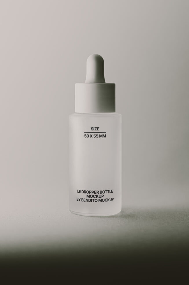 Le Dropper Bottle LB25W19 Mockup