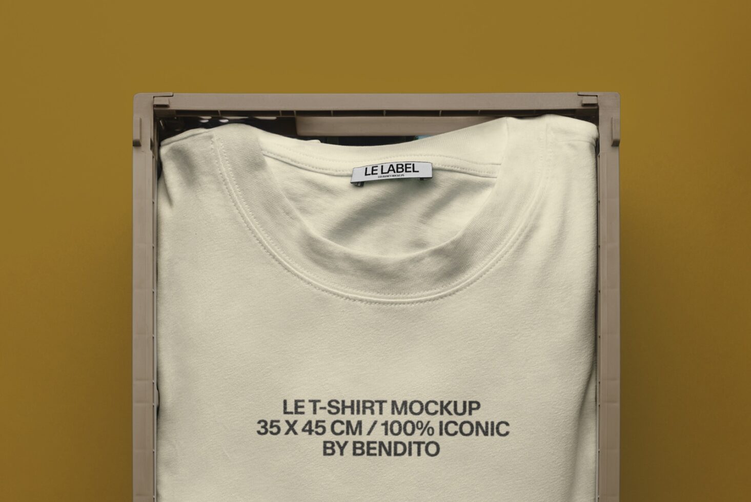 Le T-Shirt LB26W36 Mockup preview 2