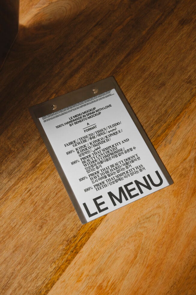 Le Menu LB25W29 Mockup
