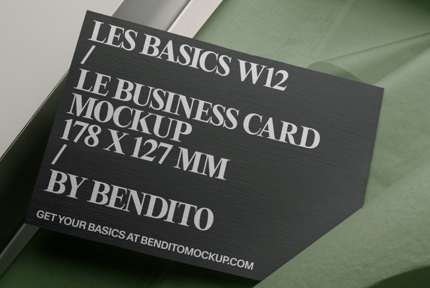 Le Card LB26W12 Mockup preview 2