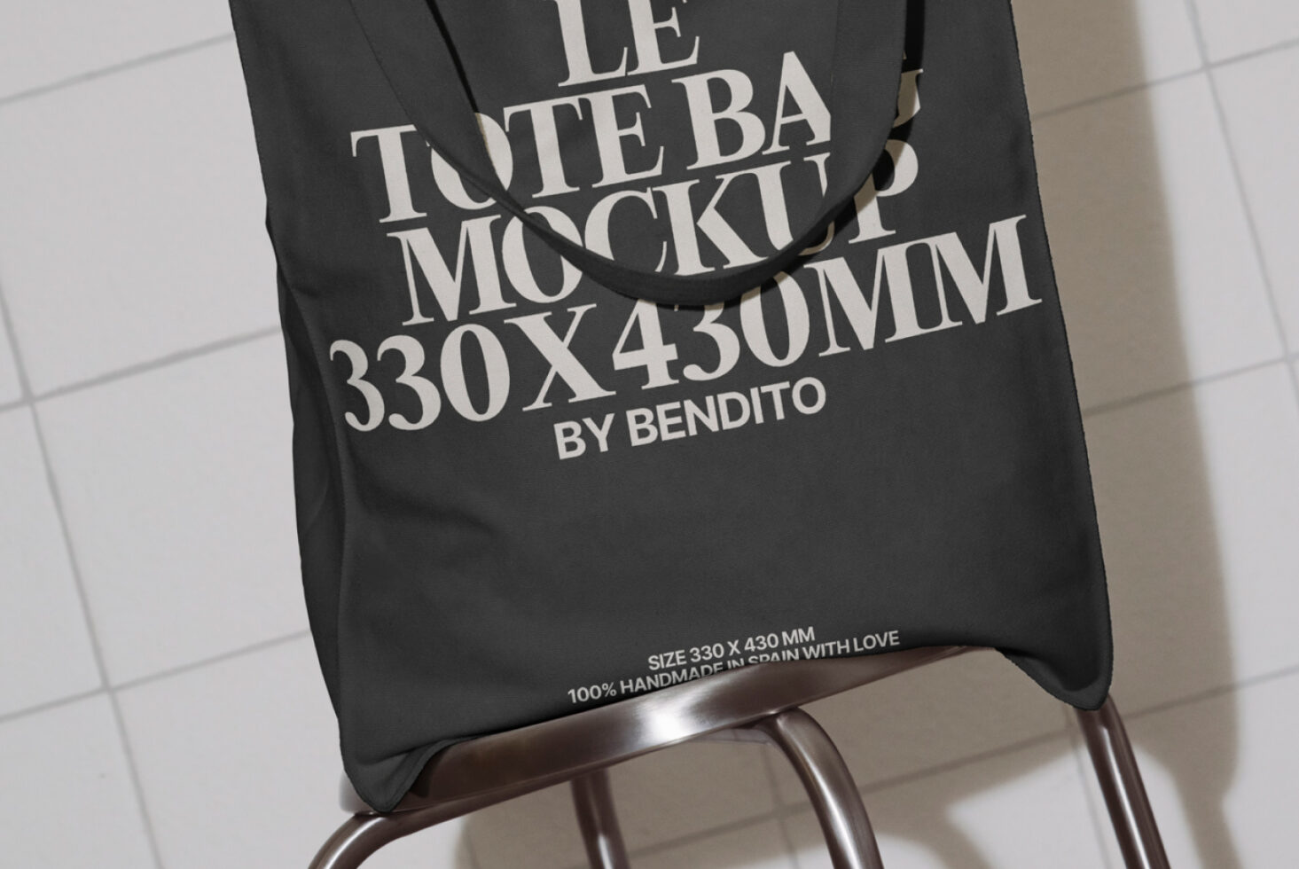 Le Tote Bag LB25W23 Mockup preview 2