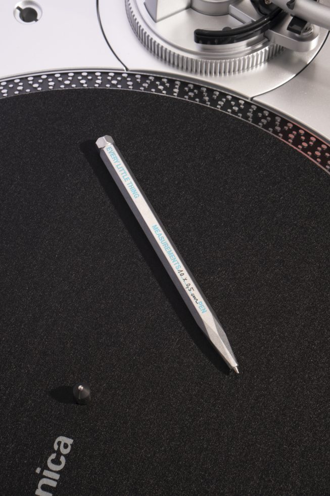 Pen ELT02 Mockup