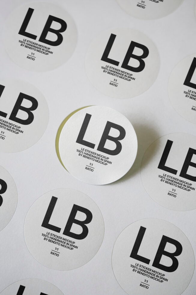 Le Sticker LB25W35 Mockup