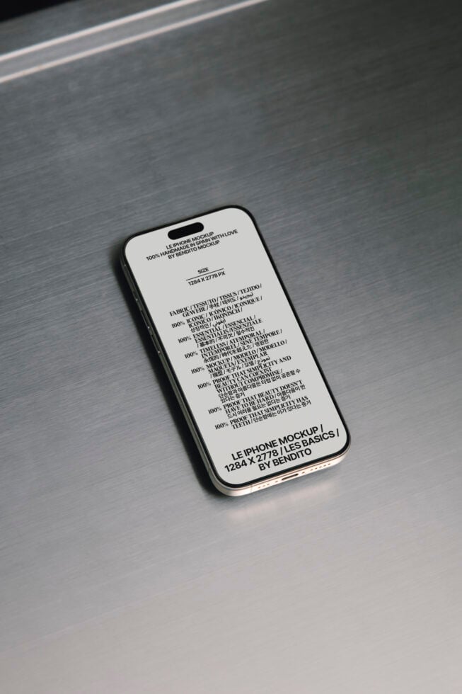 Le iPhone LB25W27 Mockup