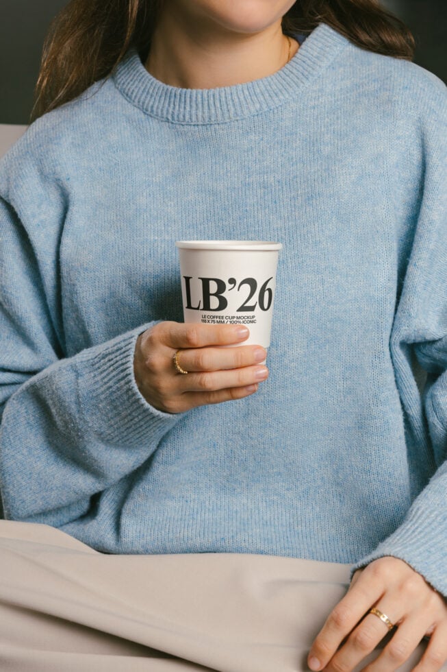 Le Coffee Cup LB26W19 Mockup