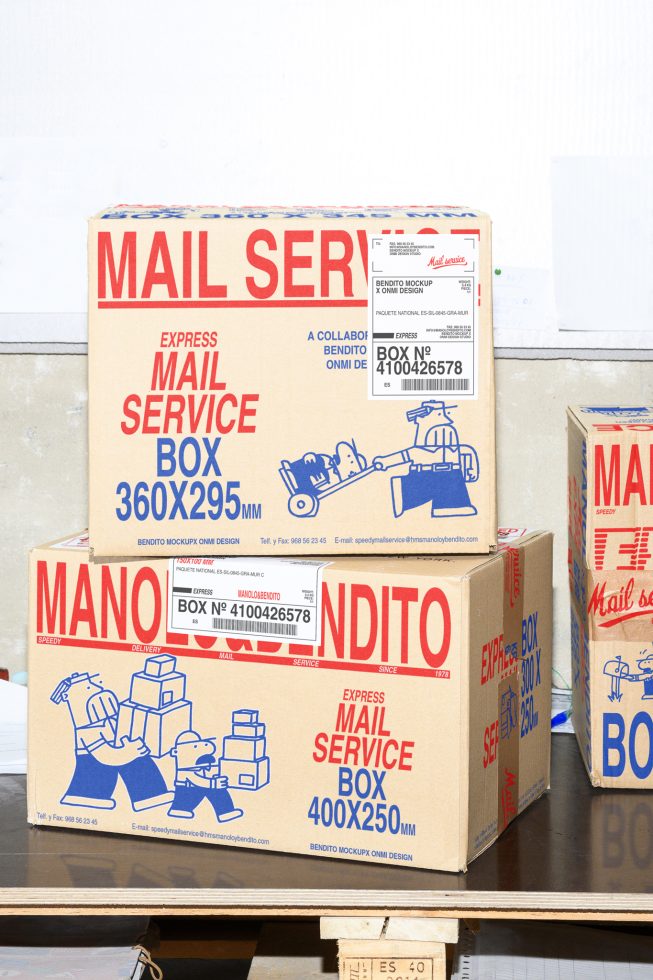 Box M&B24 Mockup
