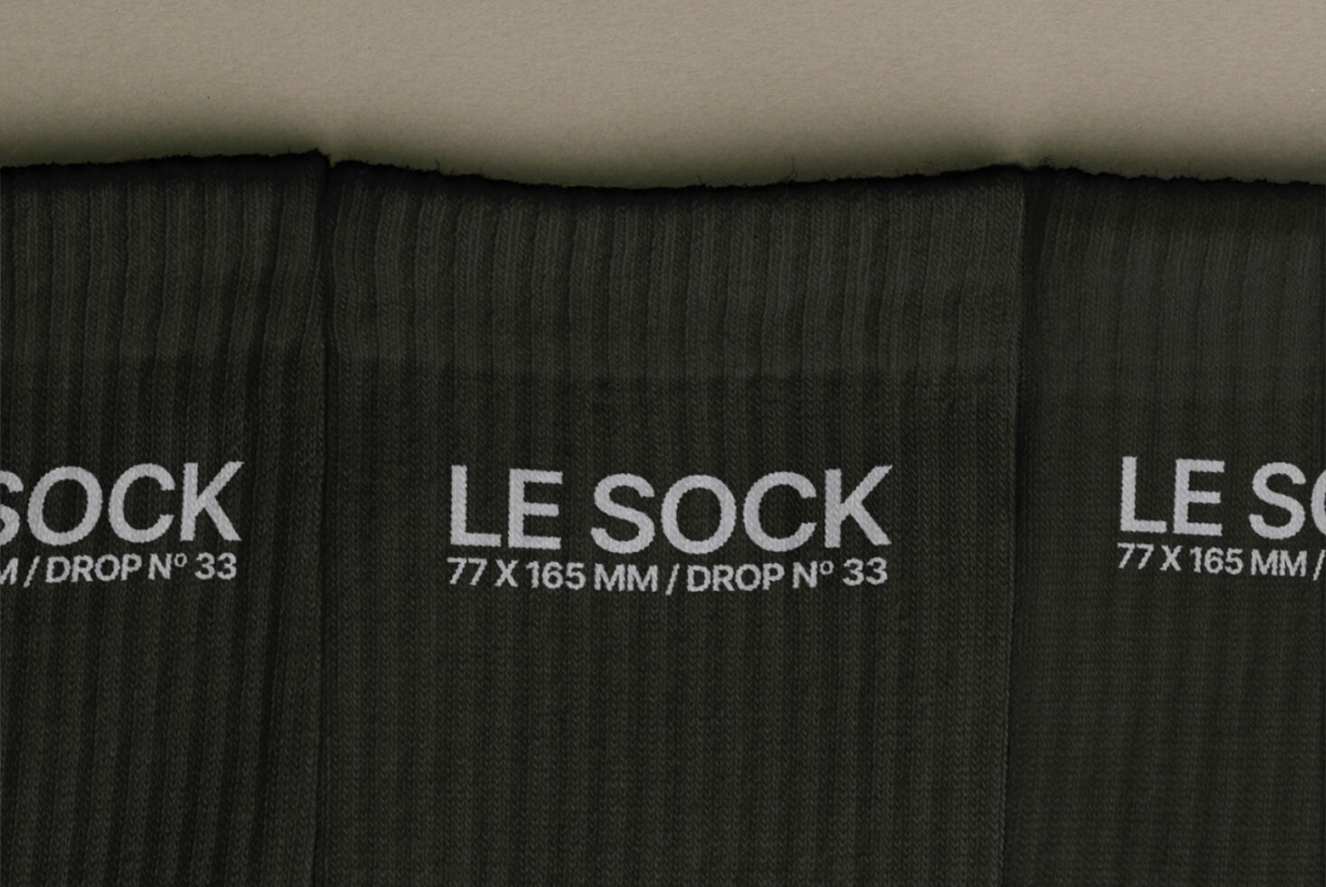 Le Sock LB25W33 Mockup preview 2