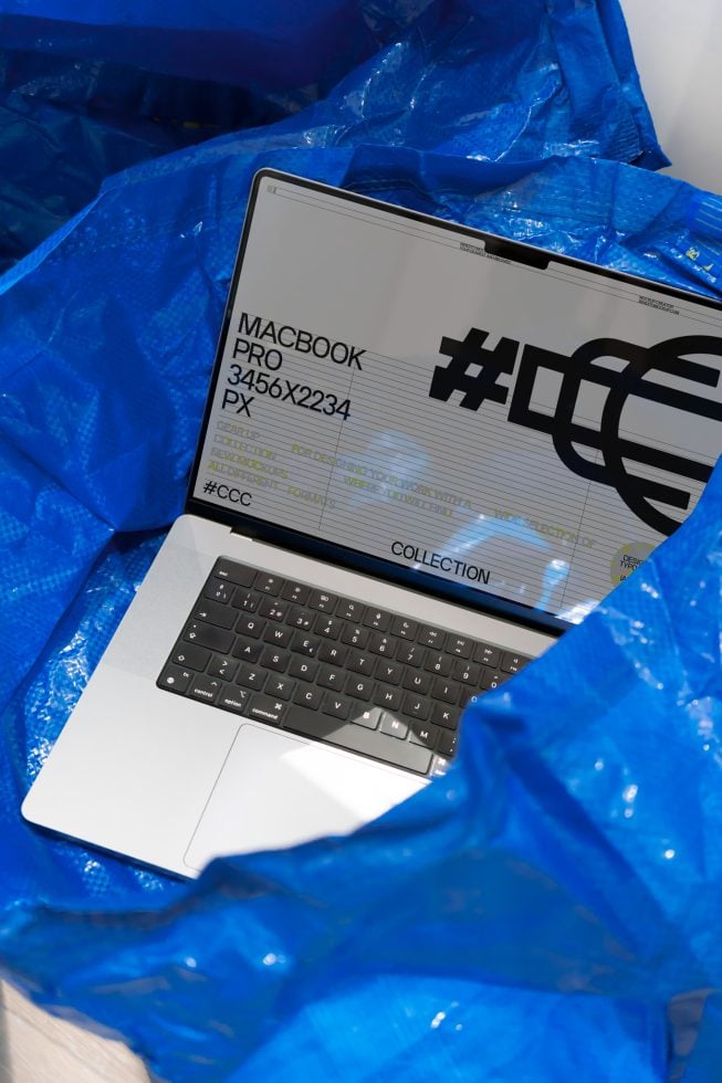 Macbook Pro #CCC01 Mockup
