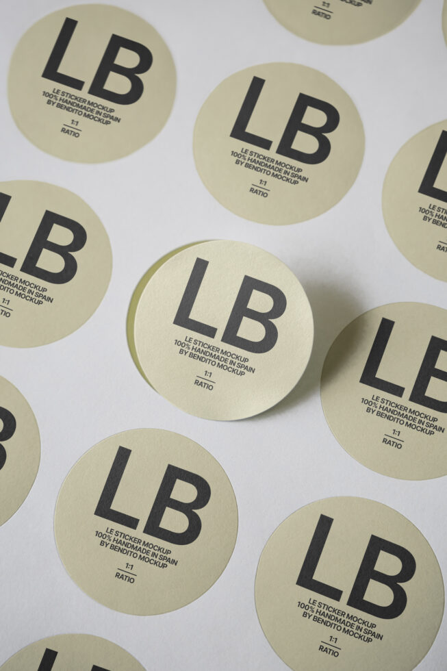 Le Sticker LB25W35 Mockup preview 4