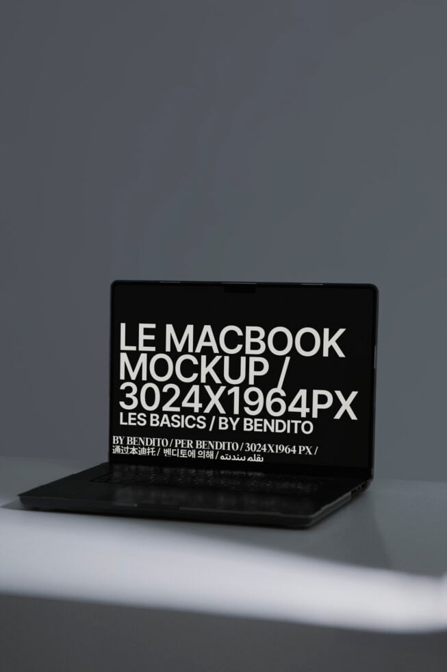 Le MacBook LB25W27 Mockup preview 4