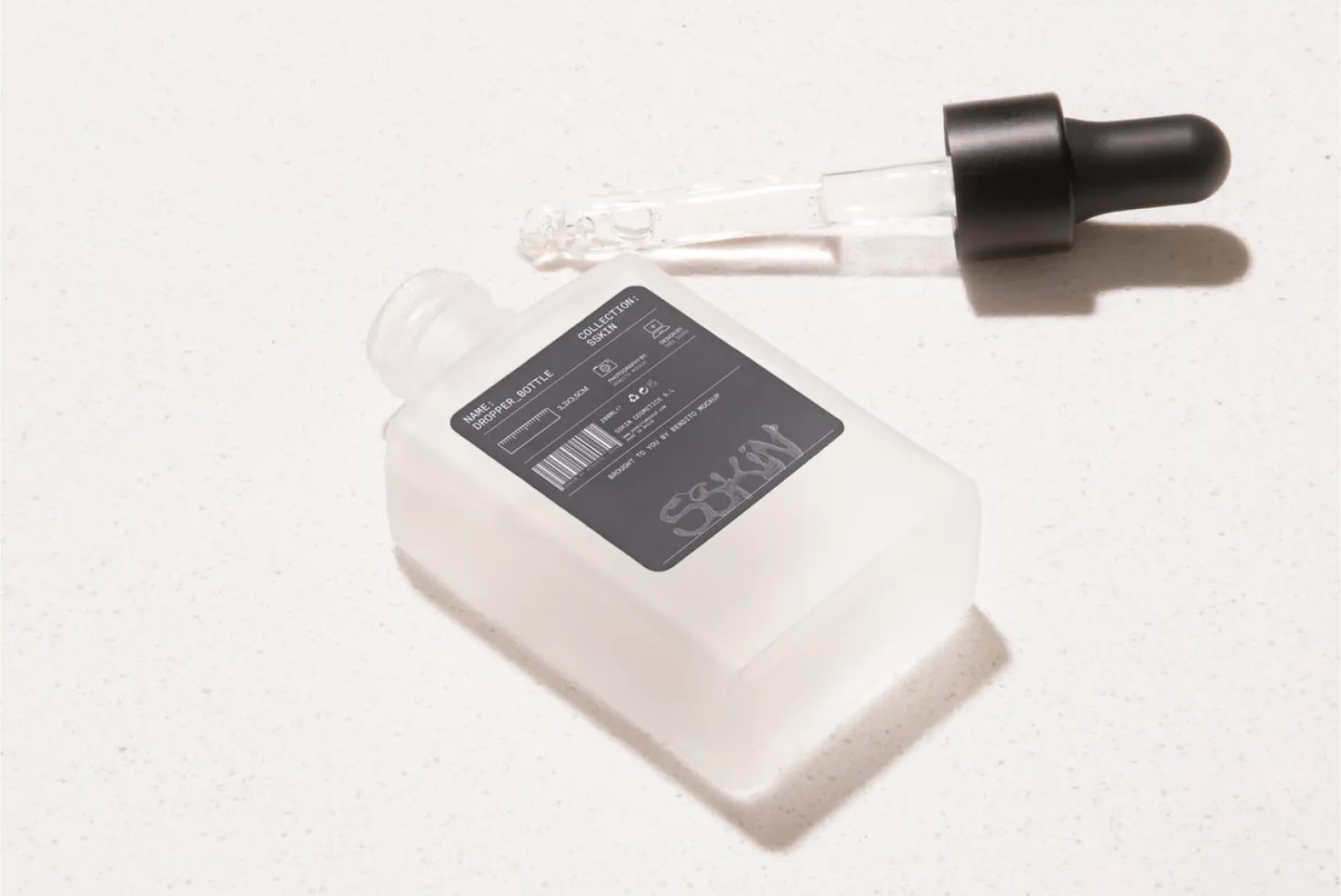 Dropper Bottle SS09 Mockup preview 2