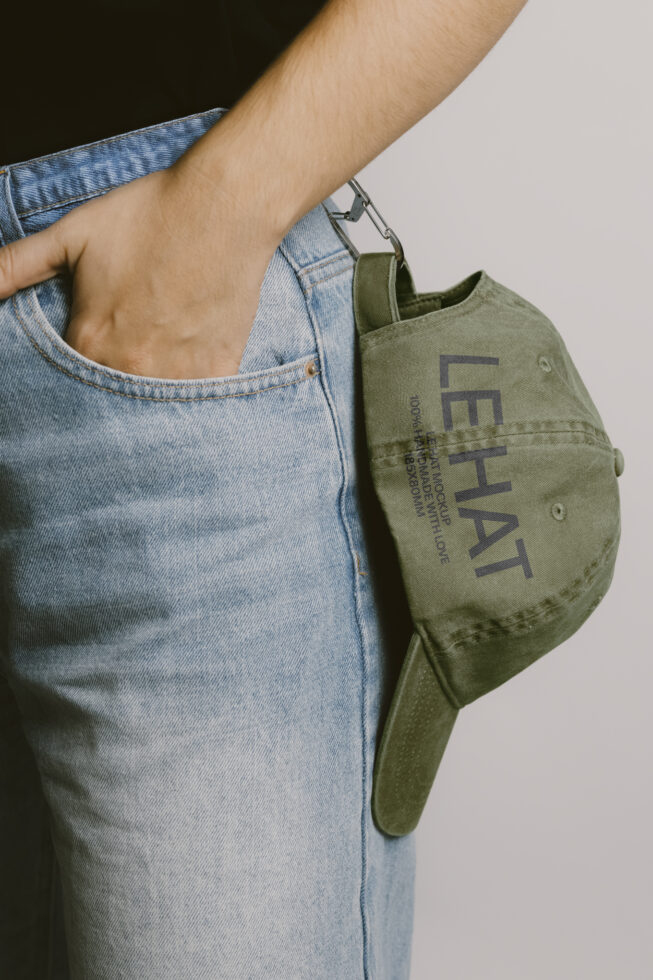 Le Hat LB26W0401 Mockup preview 4