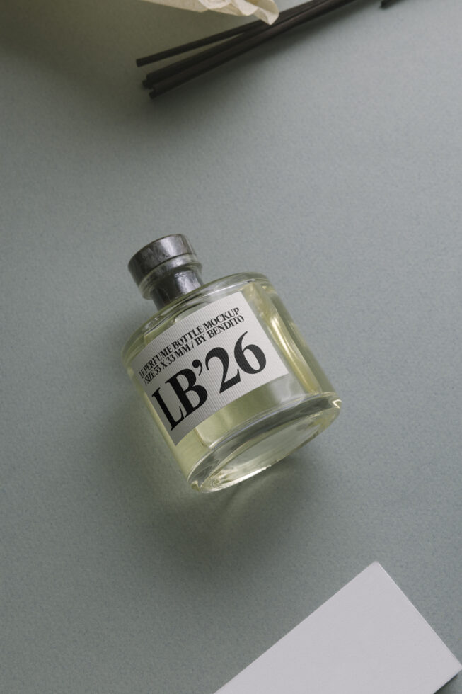 Le Perfume Bottle LB25W26 Mockup