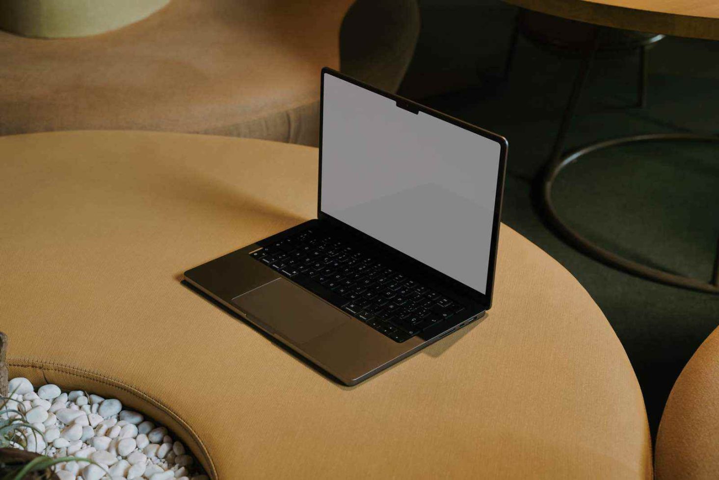 Macbook Pro MS02 Mockup preview 2