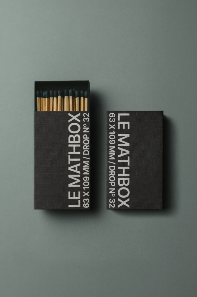 Le Matchbox LB25W32 Mockup preview 4