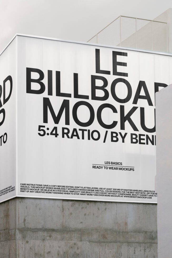 Le Billboard LB25W15 Mockup