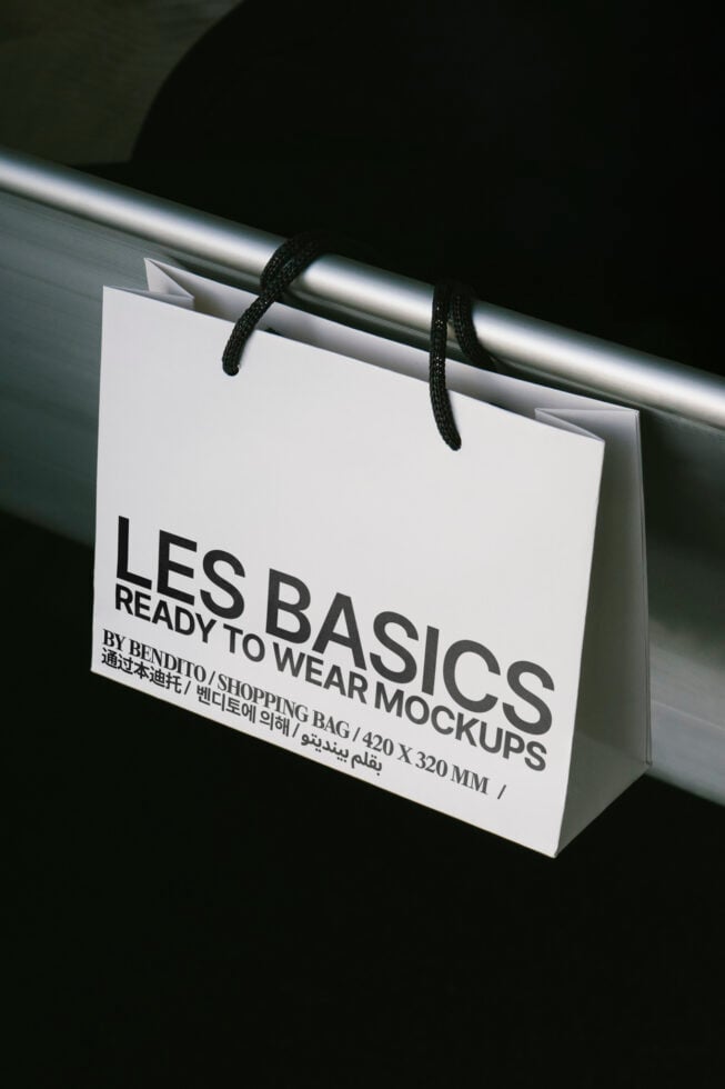 Le Shopping Bag LB25W0202 Mockup