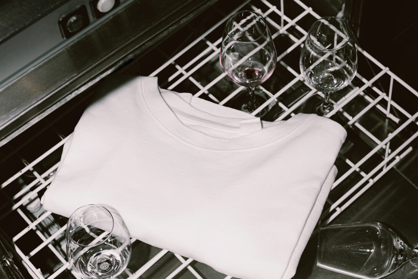 T-Shirt WWW03 Mockup preview 2