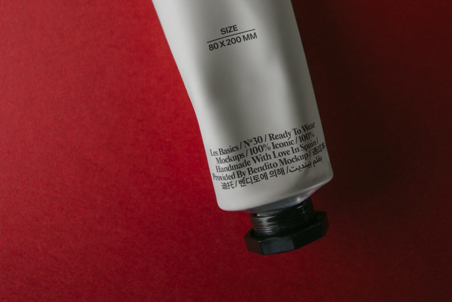 Le Cosmetic Tube LB26W30 Mockup preview 2