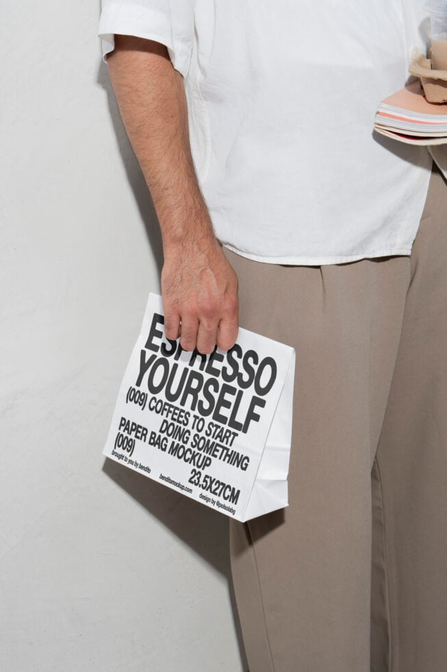 Paper Bag EY Mockup