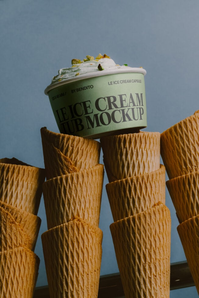 Le Ice Cream Tub LB26W2403 Mockup