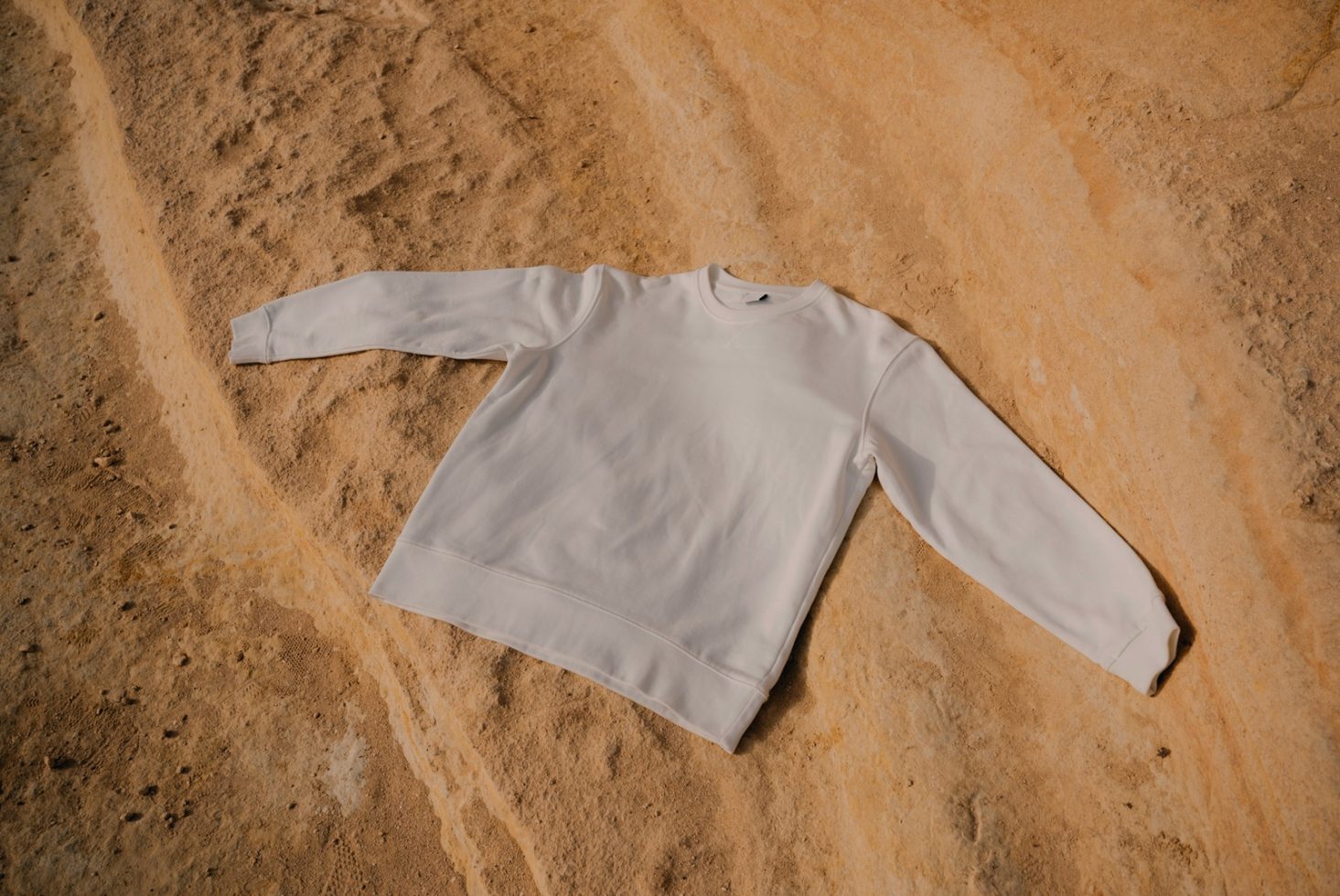 Jumper BL01 Mockup preview 2