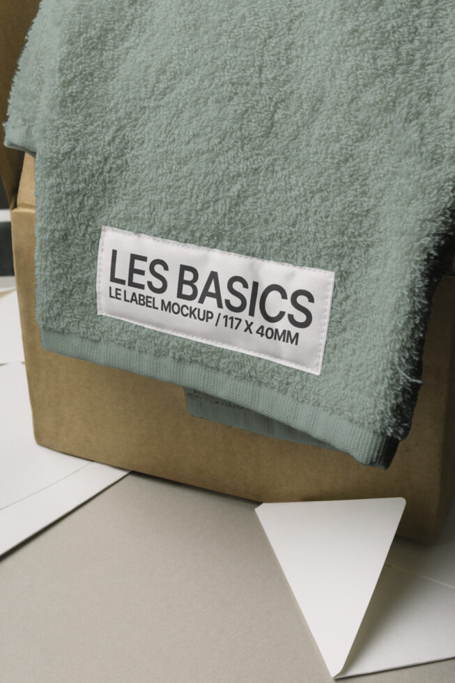 Le Towel LB25W35 Mockup preview 4