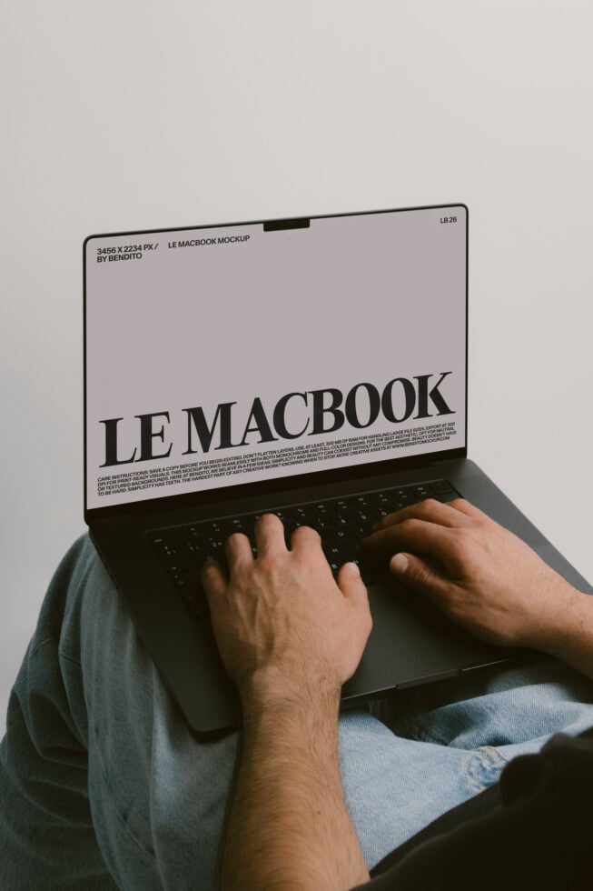 Le MacBook LB26W0401 Mockup