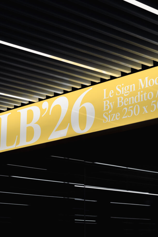 Le Sign LB26W11 Mockup preview 4