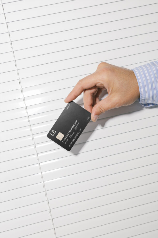Le Credit Card LB25W23 Mockup