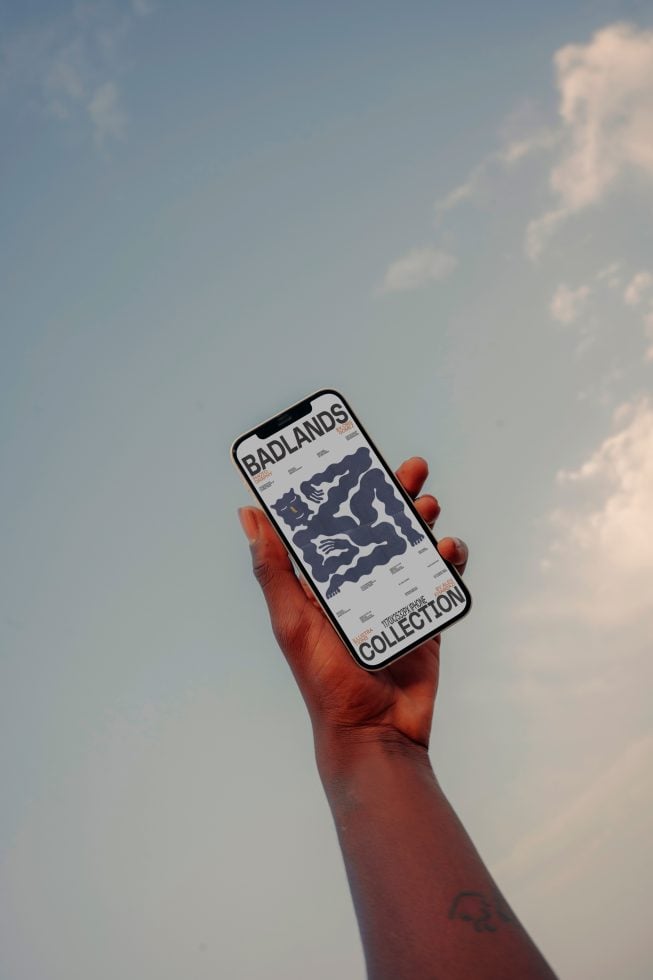 iPhone BL01 Mockup