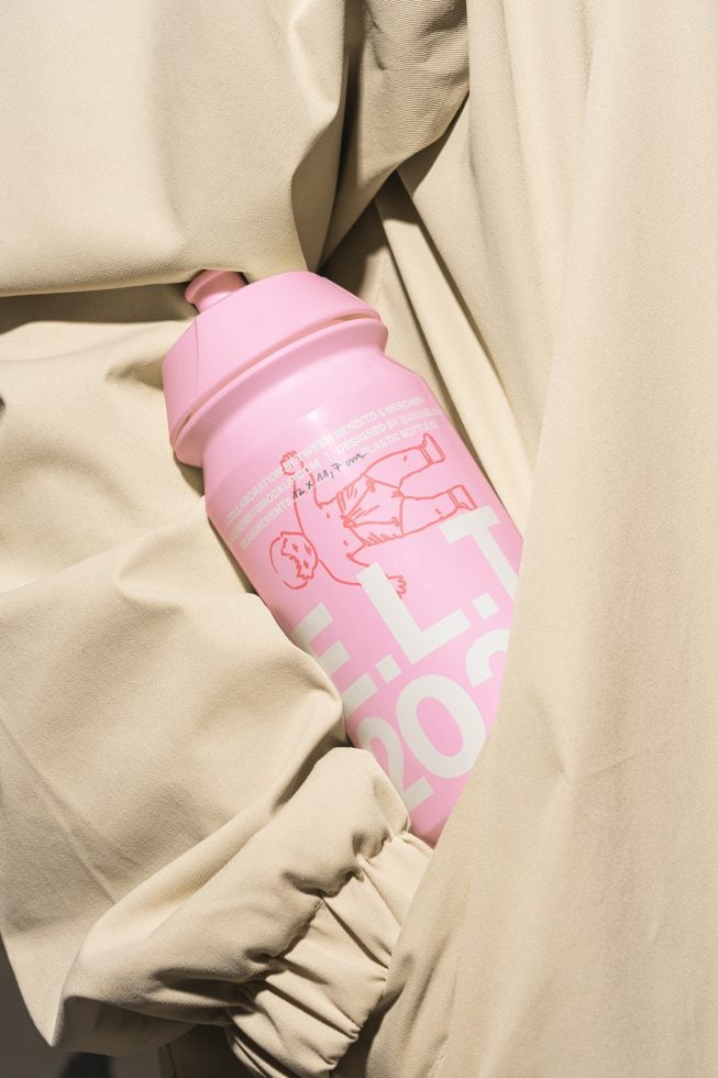 Plastic Bottle ELT03 Mockup preview 4