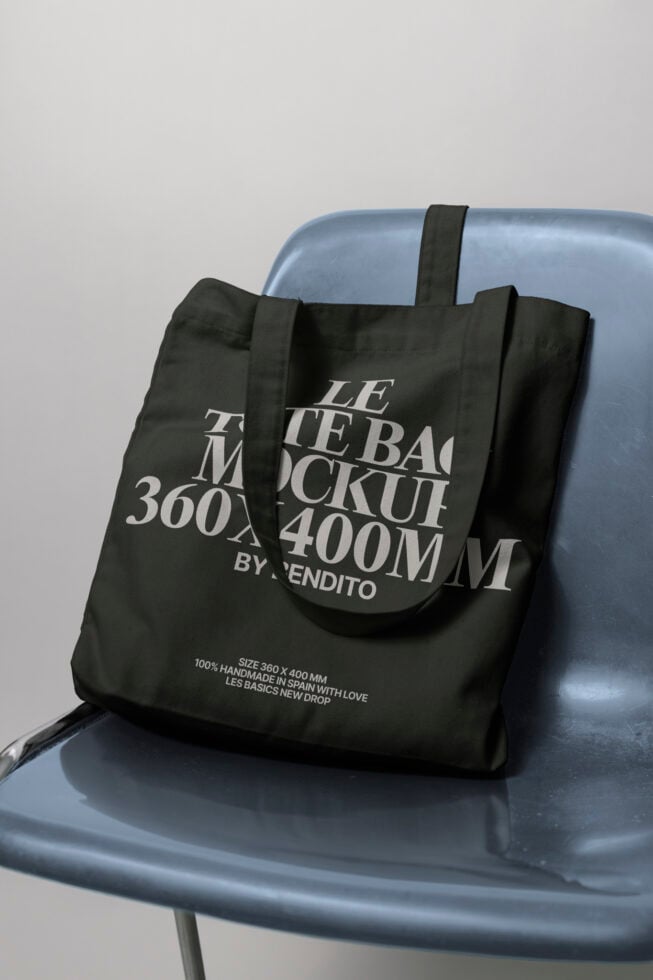 Le Tote Bag LB25W22 Mockup preview 4