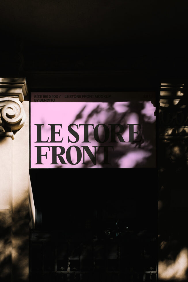 Le Store Front LB26W13 Mockup preview 4