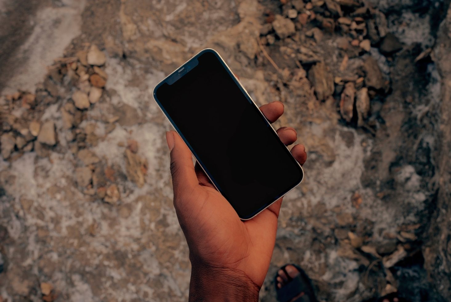 iPhone BL02 Mockup preview 2