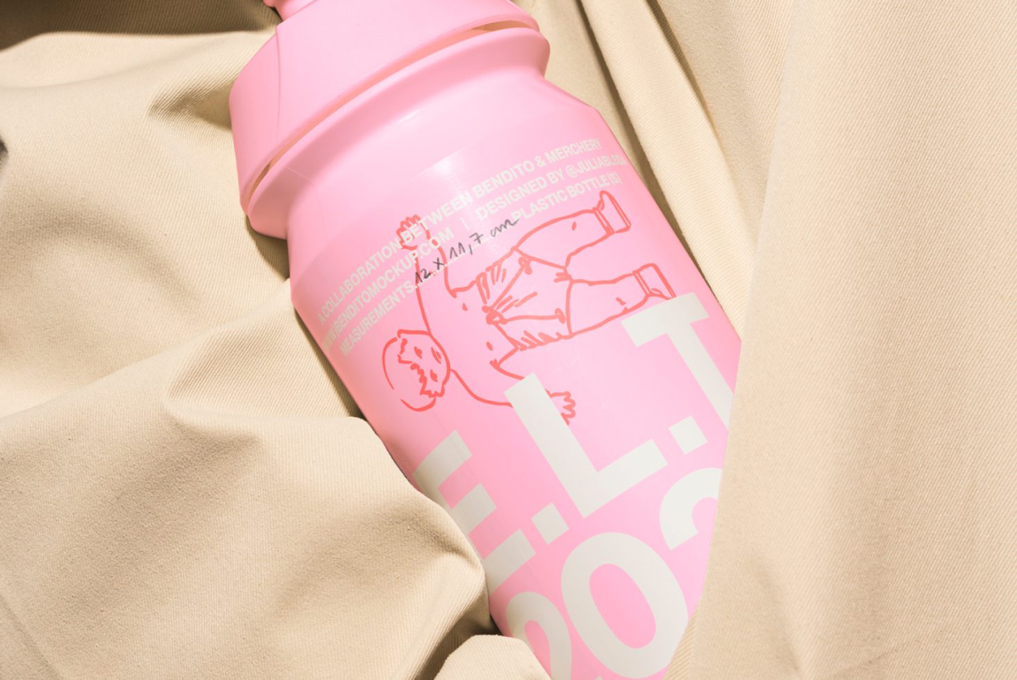 Plastic Bottle ELT03 Mockup preview 2