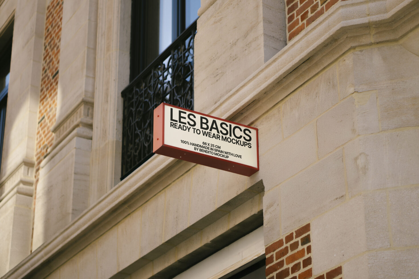 Le Sign LB25W0102 Mockup preview 3