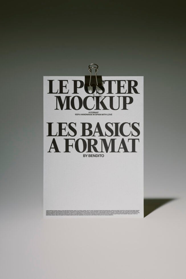 Le Poster LB26W32 Mockup