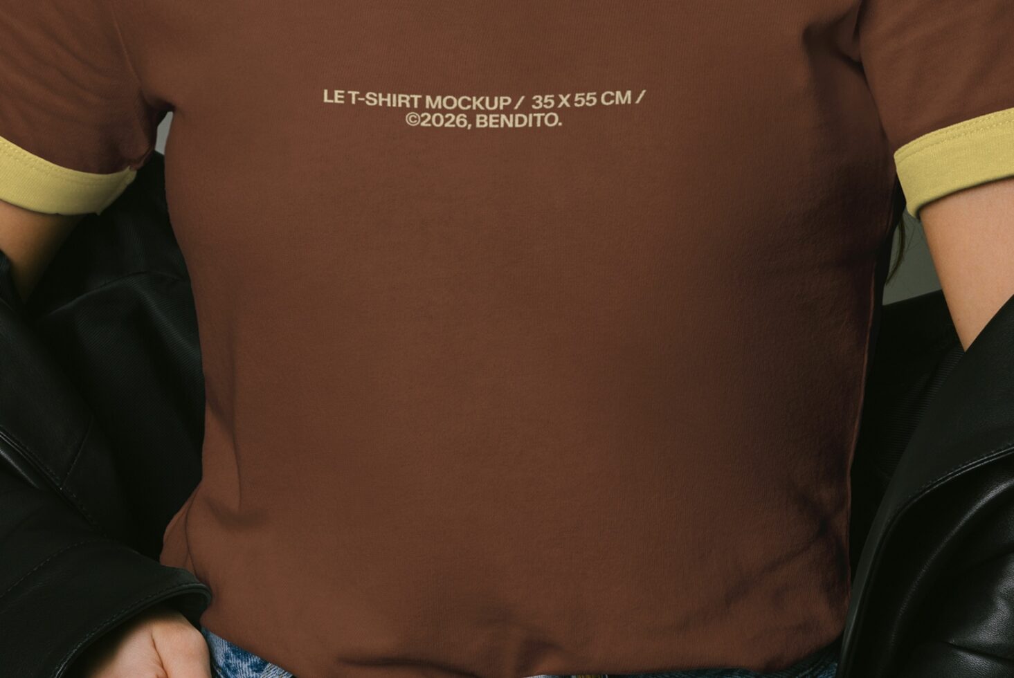 Le T-Shirt LB26W18 Mockup preview 2