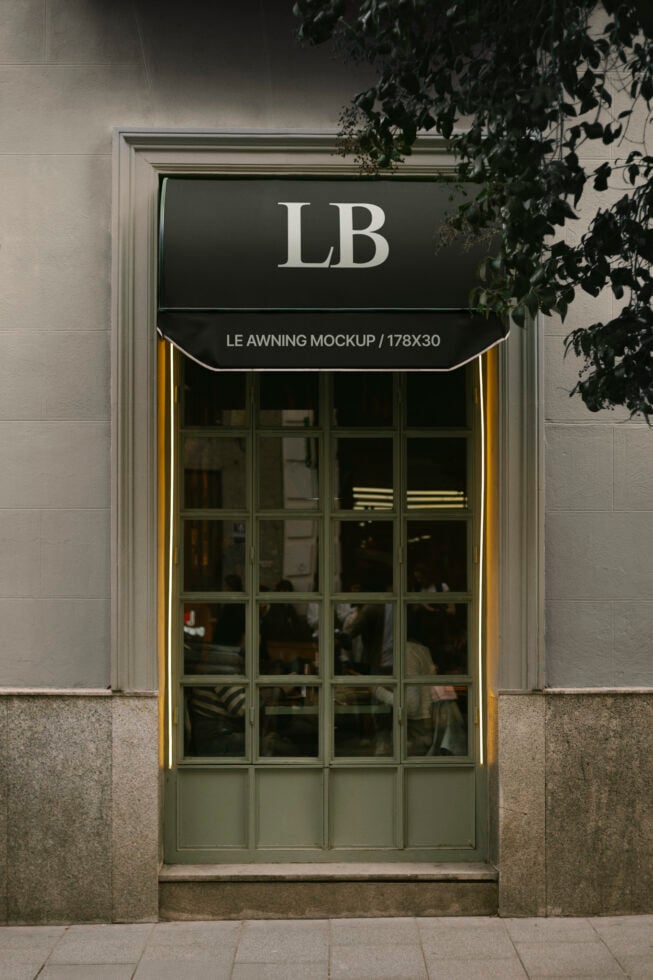 Le Store Front LB25W17 Mockup preview 4