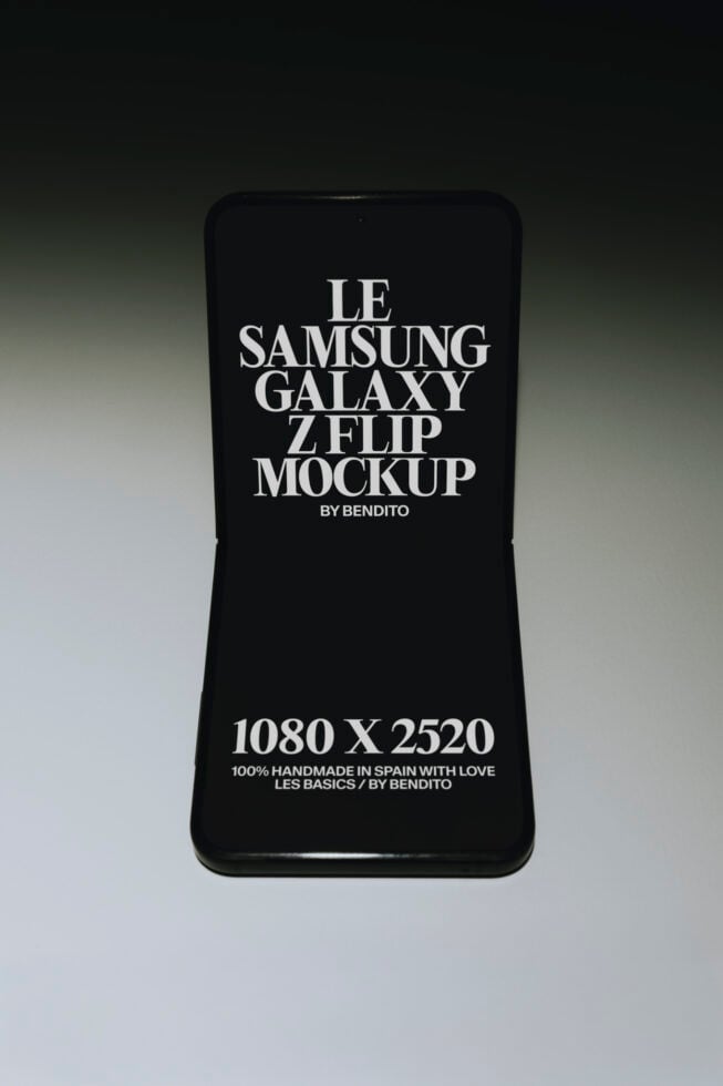 Le Samsung Galaxy Z Flip 7 LB26W40 Mockup