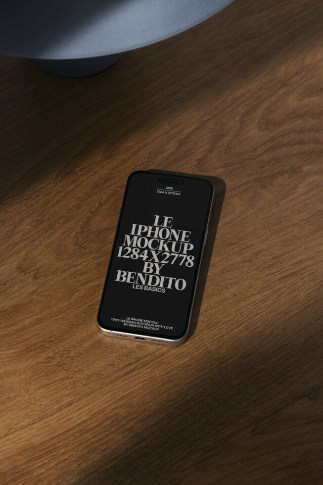 Le iPhone LB25W23 Mockup preview 4