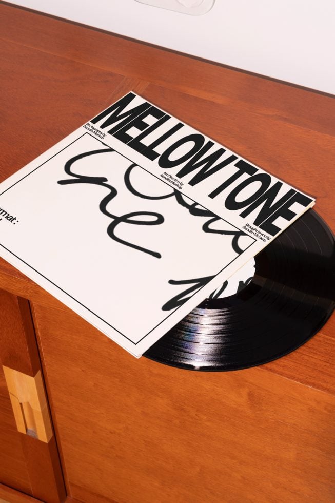 Vinyl MT01 Mockup